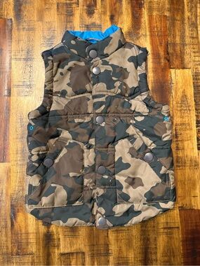 🍒 Sovereign Code 3T camo snap closure deep pocket utility vest camouflage